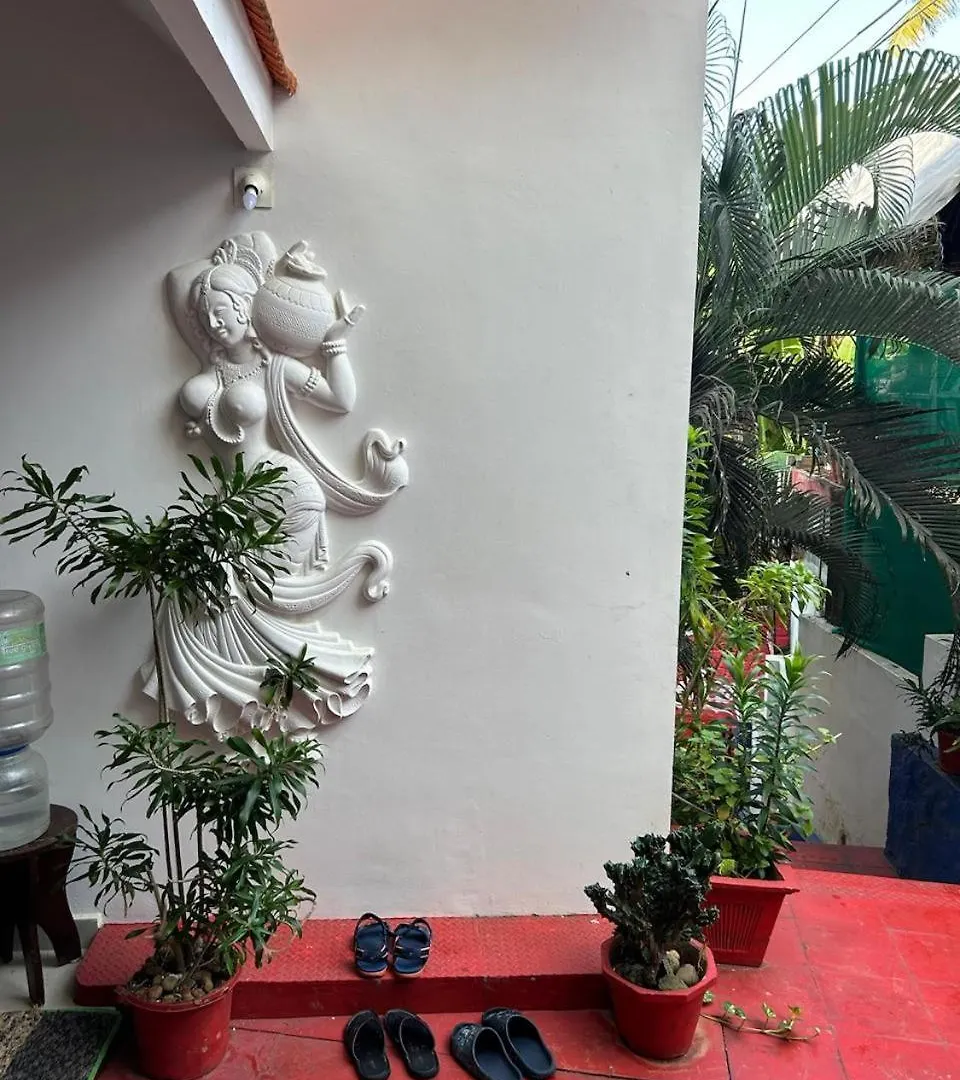 ** Hotel Rock View Palace Lighthouse Beach Resort Thiruvananthapuram Indie